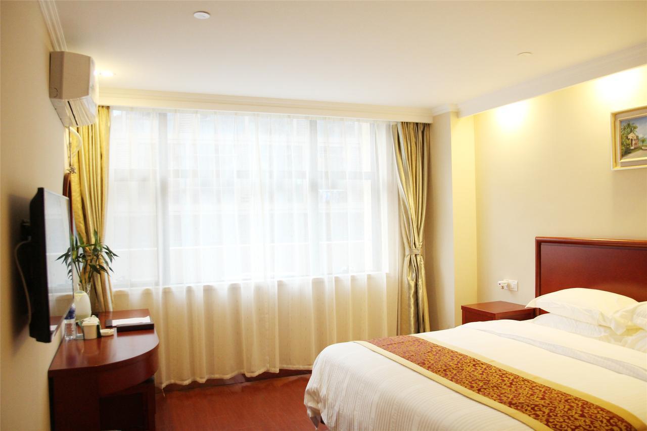 Greentree Inn Suzhou Central Circle Baihui Square Middle Yangchenghu Station Express Hotel מראה חיצוני תמונה